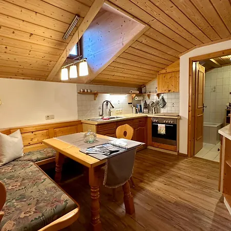 Bergbauernhof Leitenlehen Apartment